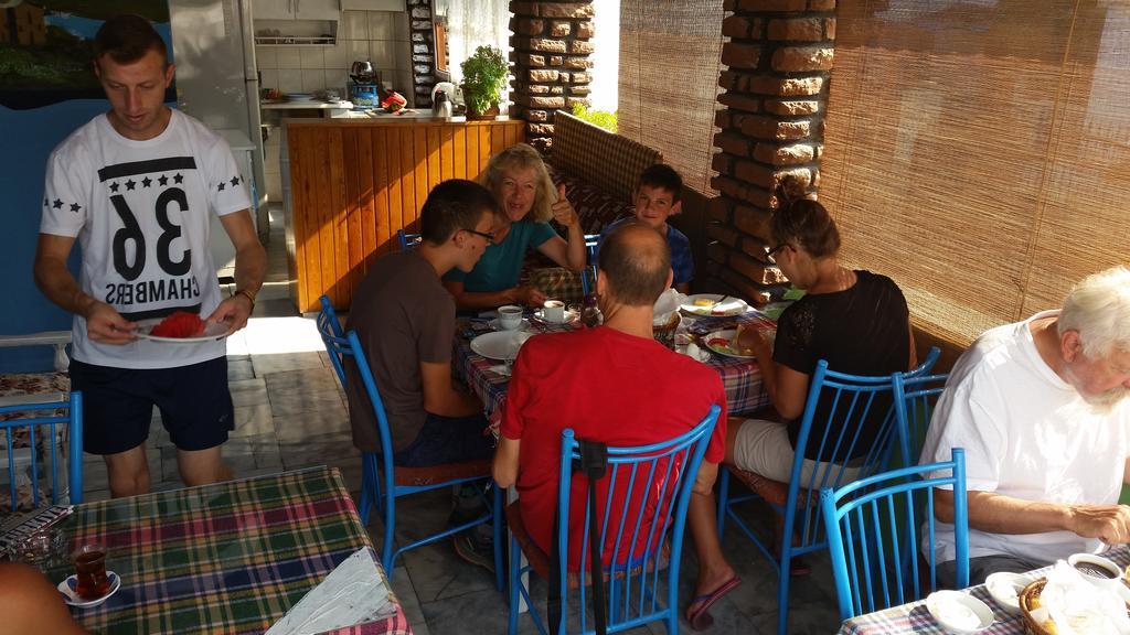 Goekmavi Pansiyon Bodrum Esterno foto